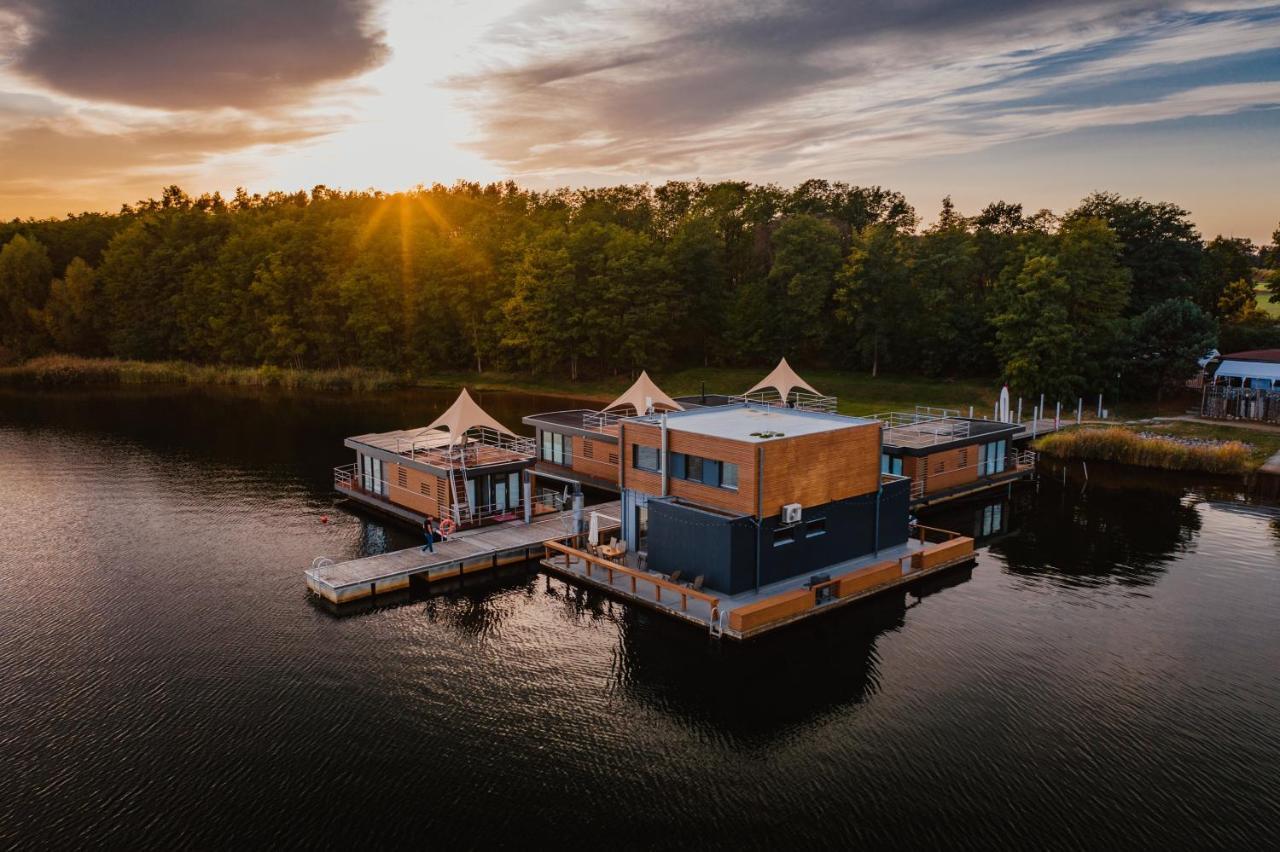 Schwimmende Ferienhaeuser Auf Dem See - Spreewald Vetschau Εξωτερικό φωτογραφία