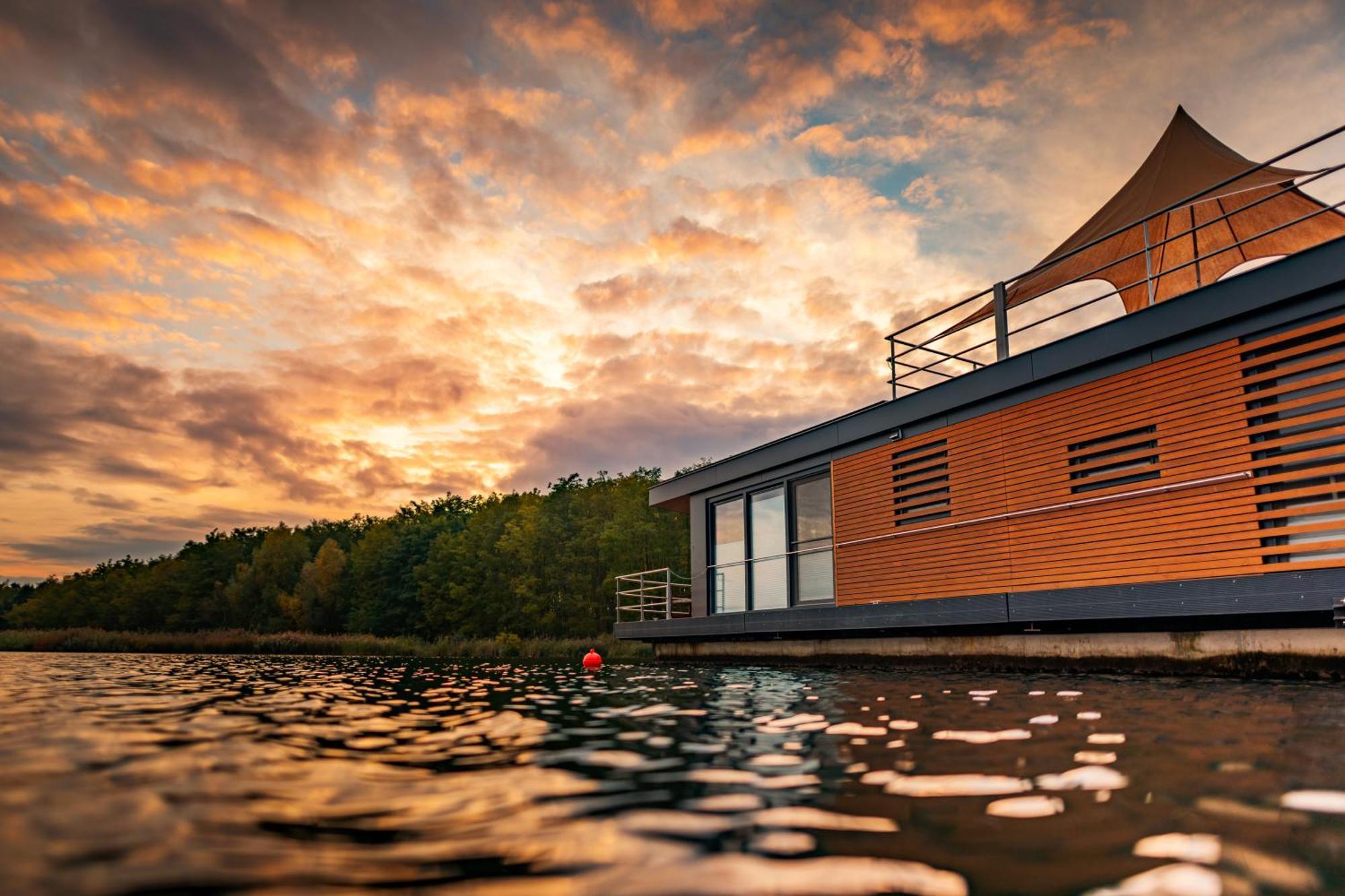 Schwimmende Ferienhaeuser Auf Dem See - Spreewald Vetschau Δωμάτιο φωτογραφία